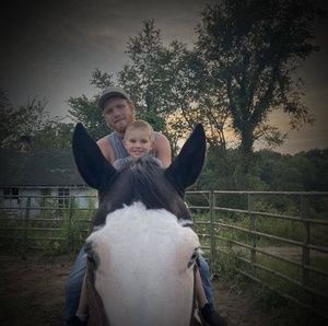 Meet your Posher, Devin